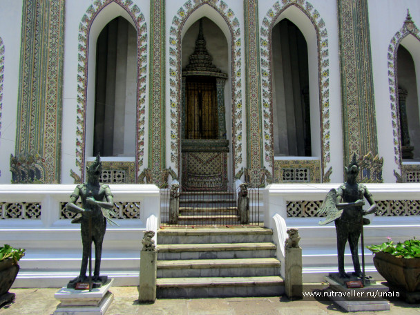 photo 1376105
