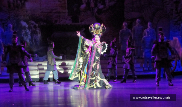 photo 1562105