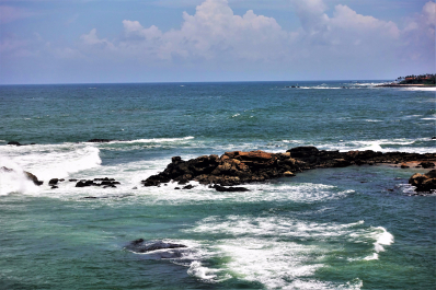 photo 1578744