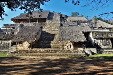 photo 1617889