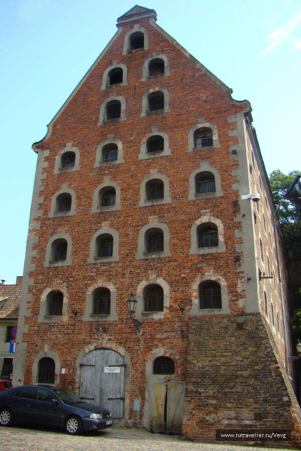 photo 1473366