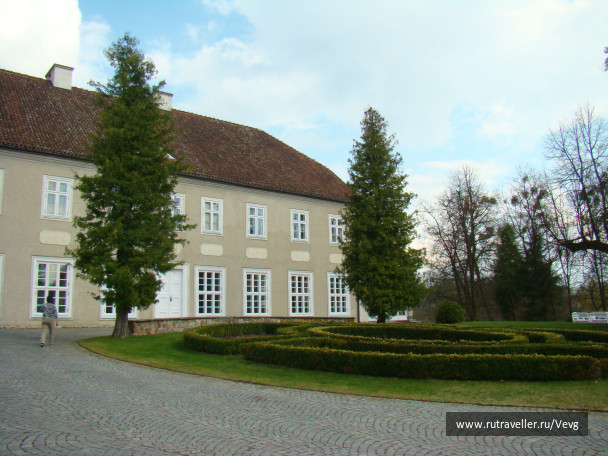 photo 1485612