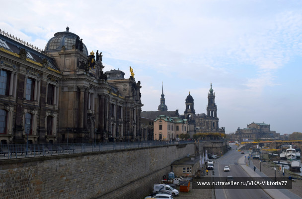 photo 1572817