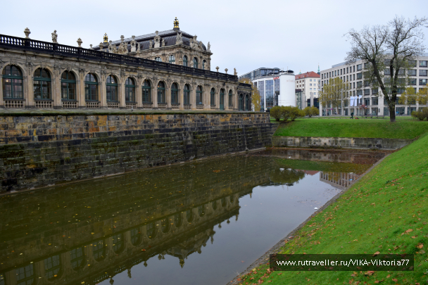 photo 1578688