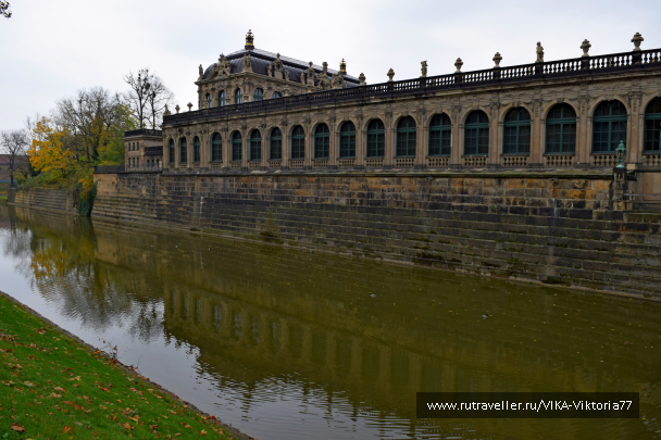 photo 1578691