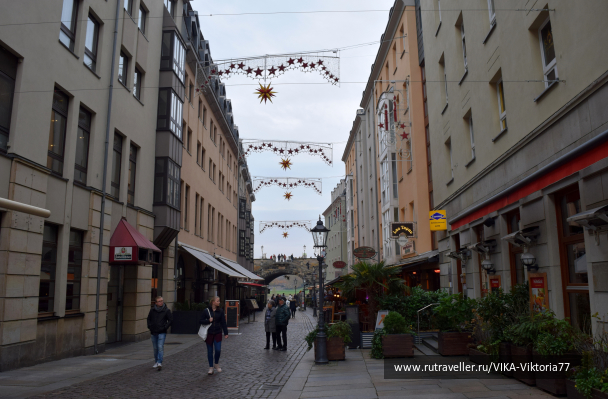 photo 1591746