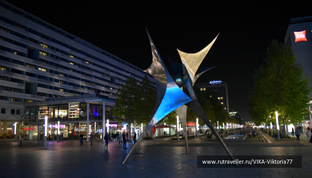 photo 1602589