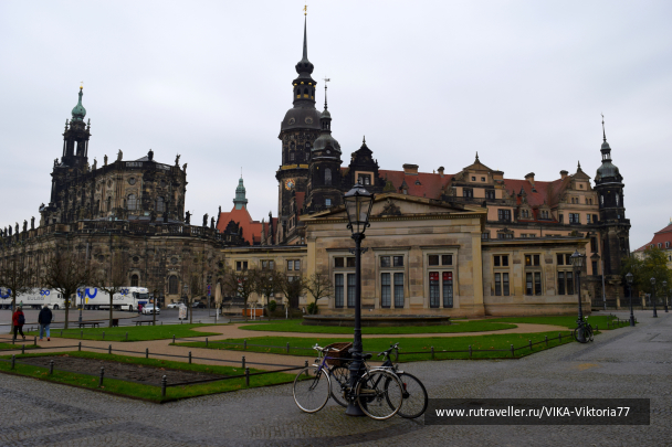 photo 1603429