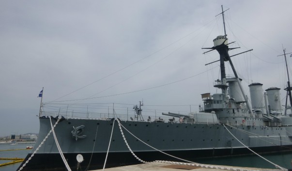 2013.05.07 15.05 БрКр Аверов башни с 234-мм и 190-мм орудиями Вид с носа 5
