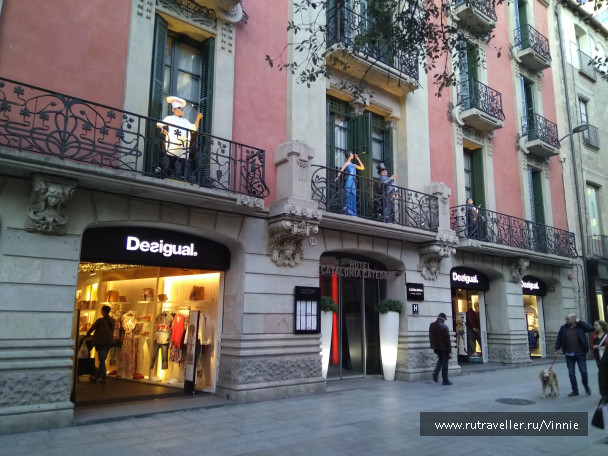 photo 1611442
