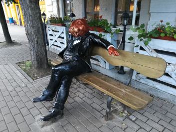 photo 1676917