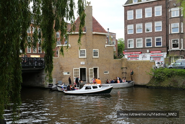 photo 1368989