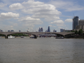 photo 1549909