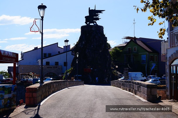 photo 1796504