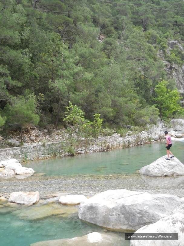 photo 1398687