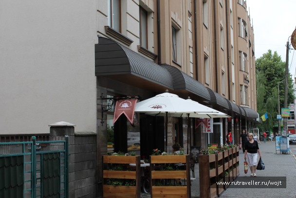 photo 1327359