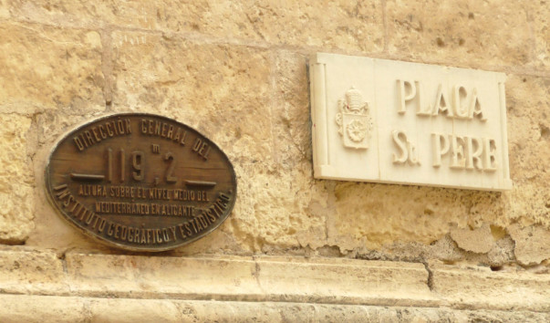 площадь Сен Пере