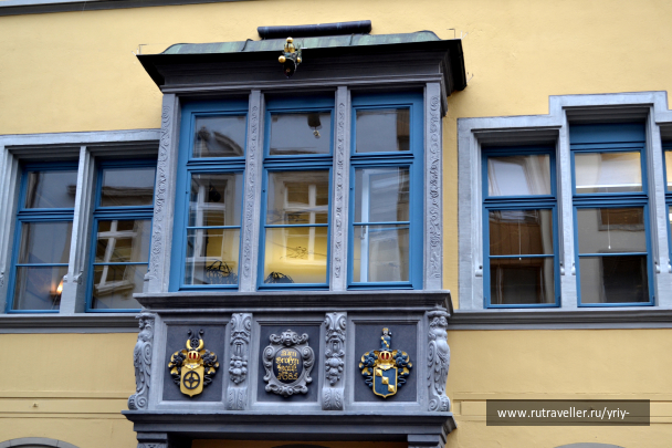 photo 1496210