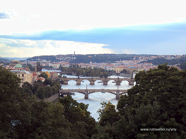photo 1676621