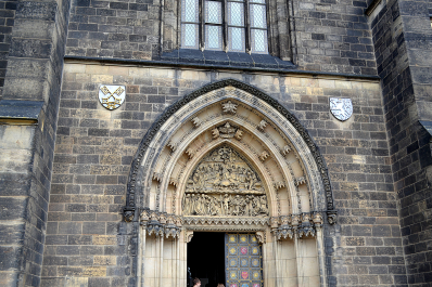 photo 1620654