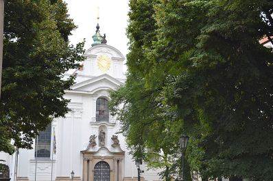 photo 1572657