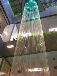 photo 1607935