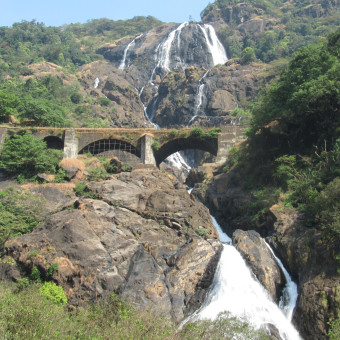 Индия, ГОА, Заповедник Бхагван-Махавир, водопад Дудхсагар, Храм Шри Шантадурга
