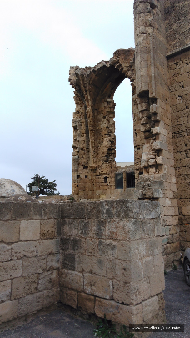 photo 1438298