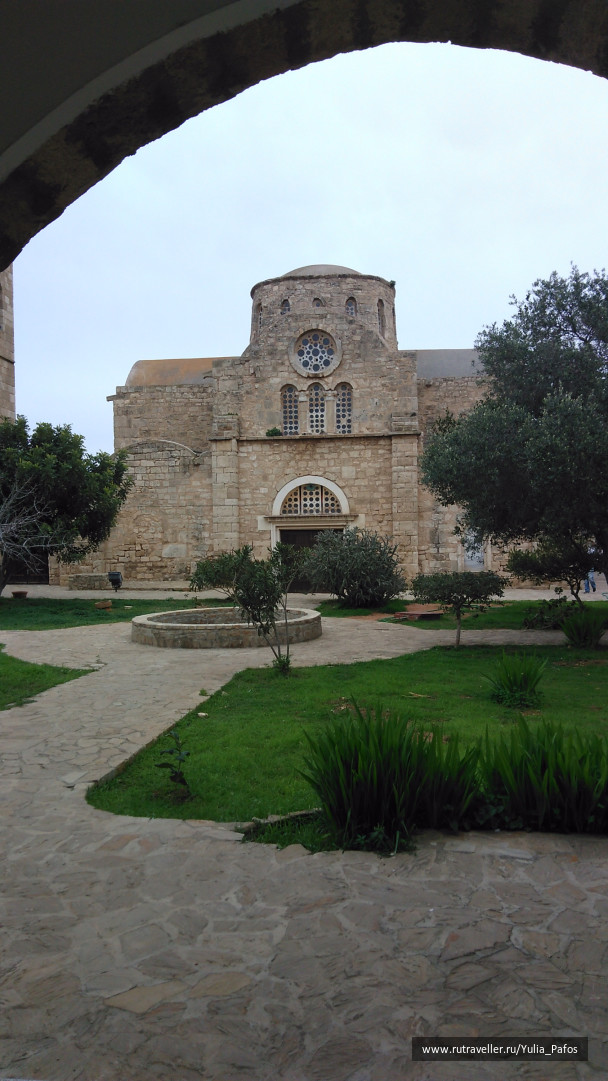 photo 1438335